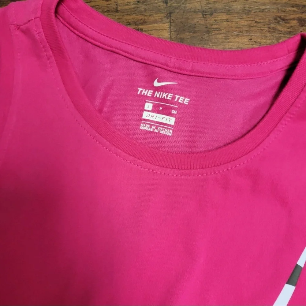 Nike women’s tank top sz Various